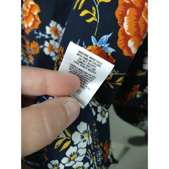 Simply Emma Woman 2X Blouse Blue Orange Floral Roll Tab Collared Button Front - Picture 9 of 10